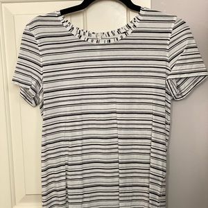 Lululemon white t-shirt with black stripes